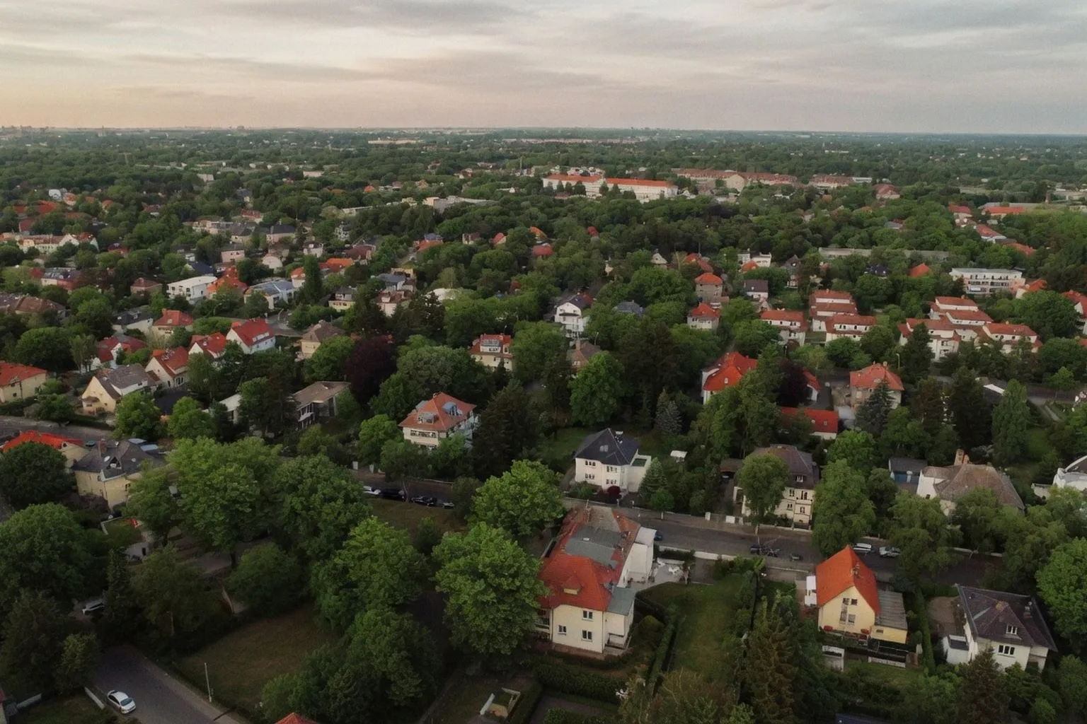 Analiza prognoz rynkowych: jak oceniać wiarygodność danych o nieruchomościach